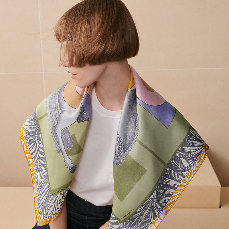 【おしゃれ上級者】♪HERMES Cavalier en Formes スカーフ 90 cavalier-en-formes-scarf-90--